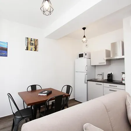 T2 Confortable Et Calme, 4 Rue Conventionnel Chiappe, Quartier Citadelle! Appartement
