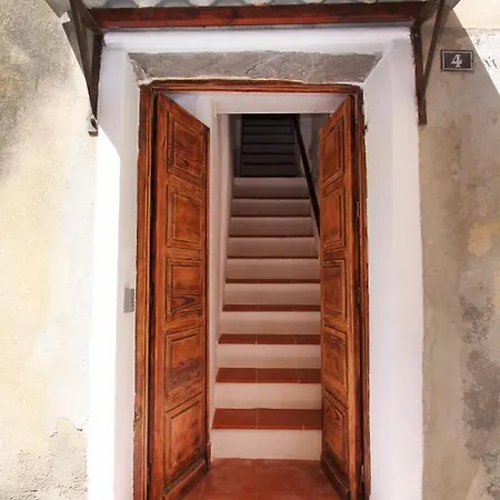 Appartement T2 Confortable Et Calme, 4 Rue Conventionnel Chiappe, Quartier Citadelle! Ajaccio (Corsica)