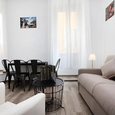 T2 Confortable Et Calme, 4 Rue Conventionnel Chiappe, Quartier Citadelle! *