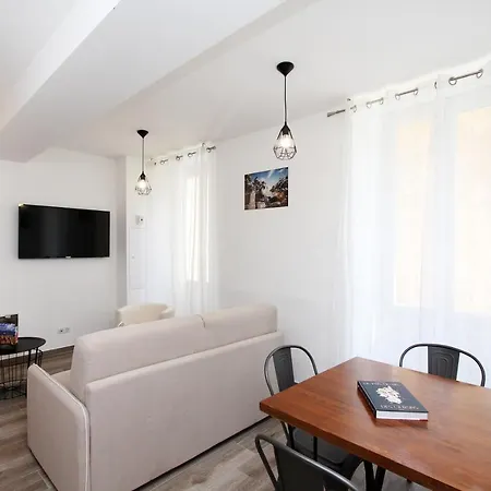 Appartement T2 Confortable Et Calme, 4 Rue Conventionnel Chiappe, Quartier Citadelle! Ajaccio (Corsica)