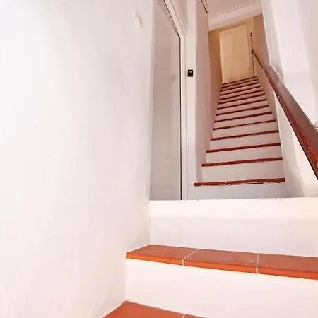 T2 Confortable Et Calme, 4 Rue Conventionnel Chiappe, Quartier Citadelle! *